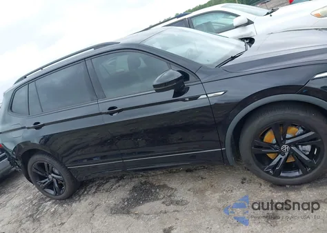 2023 Volkswagen Tiguan 2.0T Se R-Line Black from USA, damaged, VIN 3VVCB7AX2PM083015